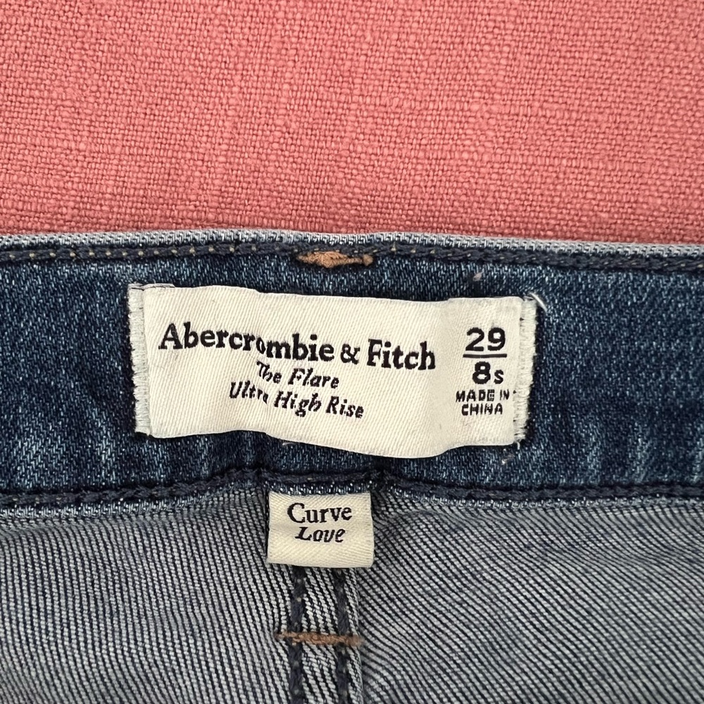 Abercrombie & Fitch Petite Flare Ultra High Rise Dark‎ Wash - Picture 7 of 7